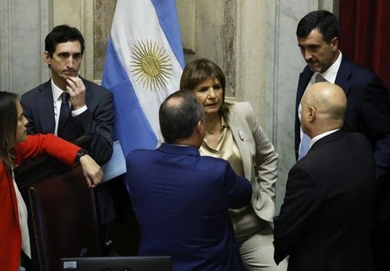Karina Milei logró postergar la interpelación a Adorni en el Senado